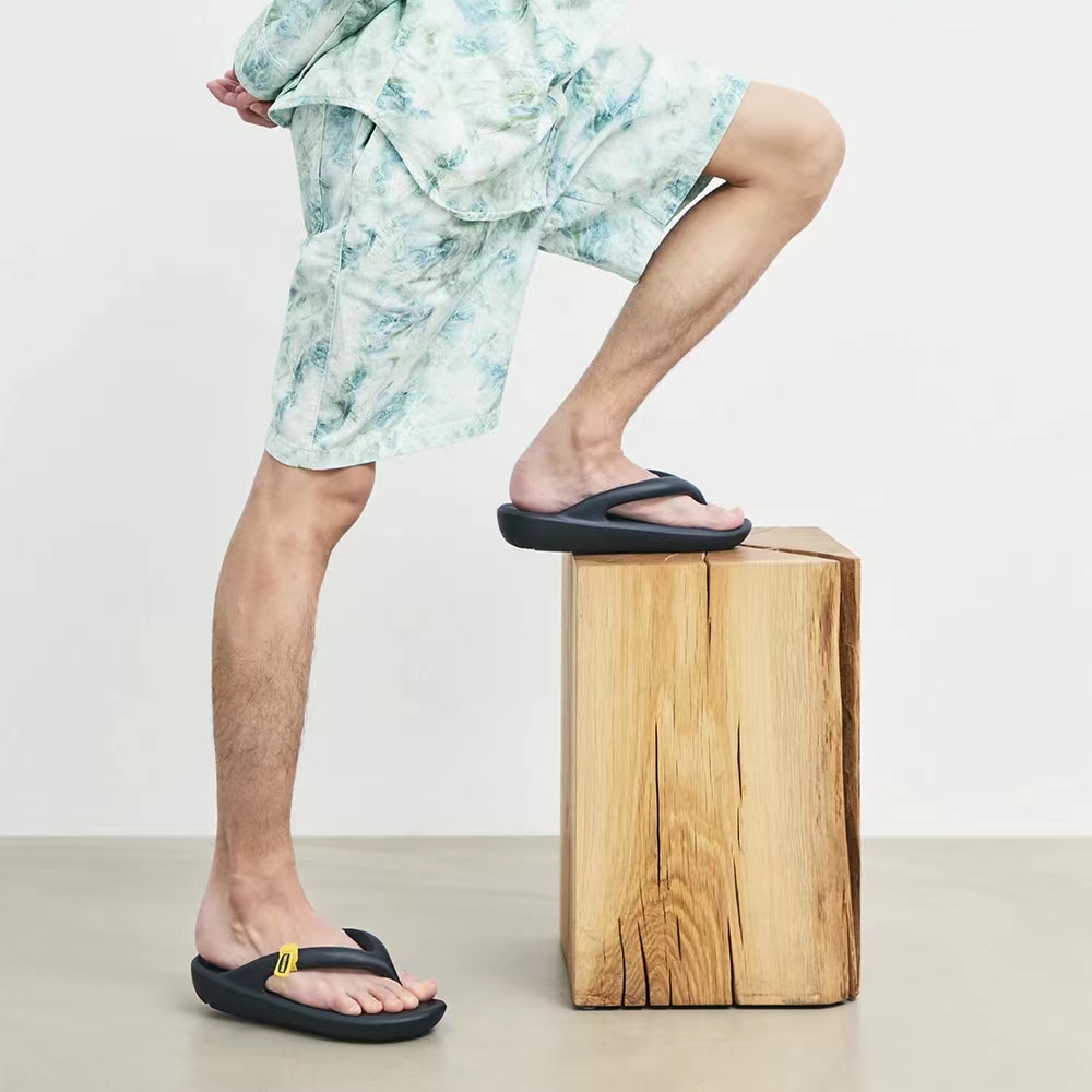 Шлепанцы унисекс TAW&TOE Quiet черные, 38 EU