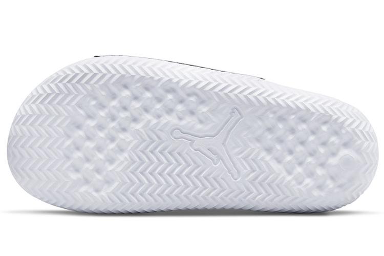 Шлепанцы мужские Jordan Play Slide белые, 40 EU