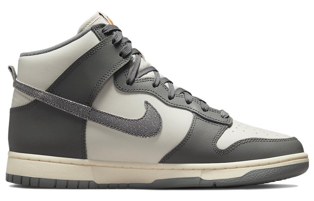 Кроссовки мужские Nike Dunk High SE светло-серые, 42.5 EU