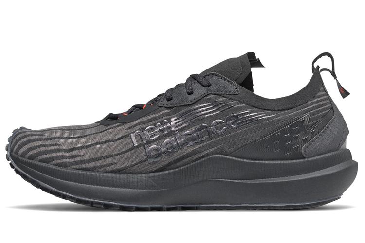 Кроссовки женские New Balance FuelCell Speedrift черно-красные