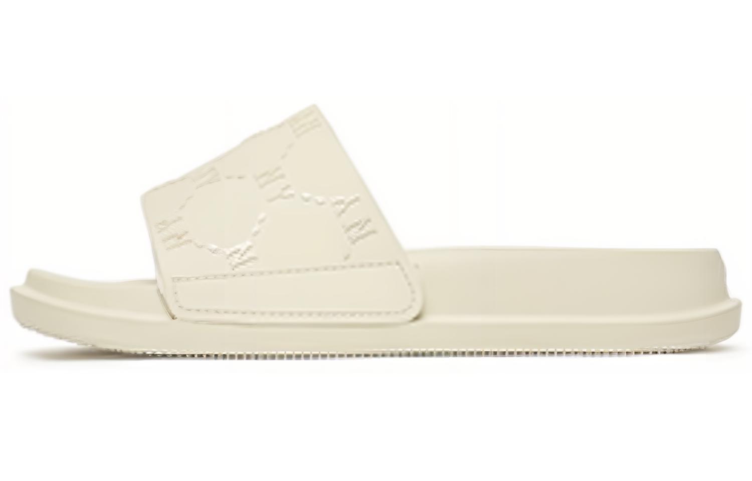 Шлепанцы унисекс MLB 3ALPAC123-50WHS белые, 36.5 EU