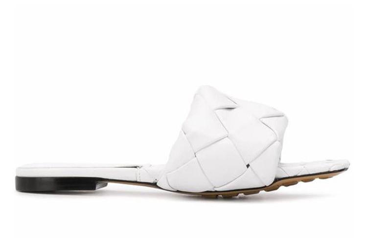 Шлепанцы женские Bottega Veneta Lido белые, 35 EU
