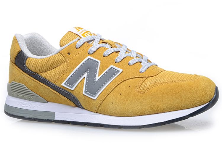 Кроссовки унисекс New Balance 996 Series оранжевые, 43 EU
