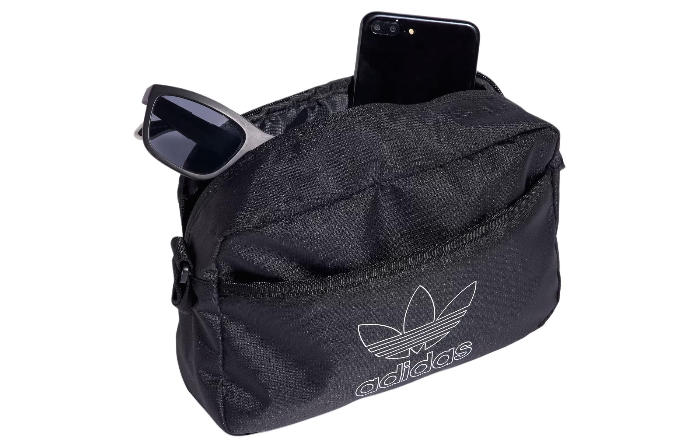 Сумка унисекс Adidas Originals IS4585 черная, Small EU