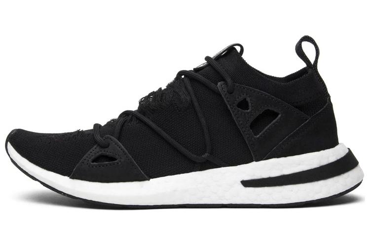 Кроссовки женские Adidas Consortium Arkyn X Naked черные-белые, 40 EU
