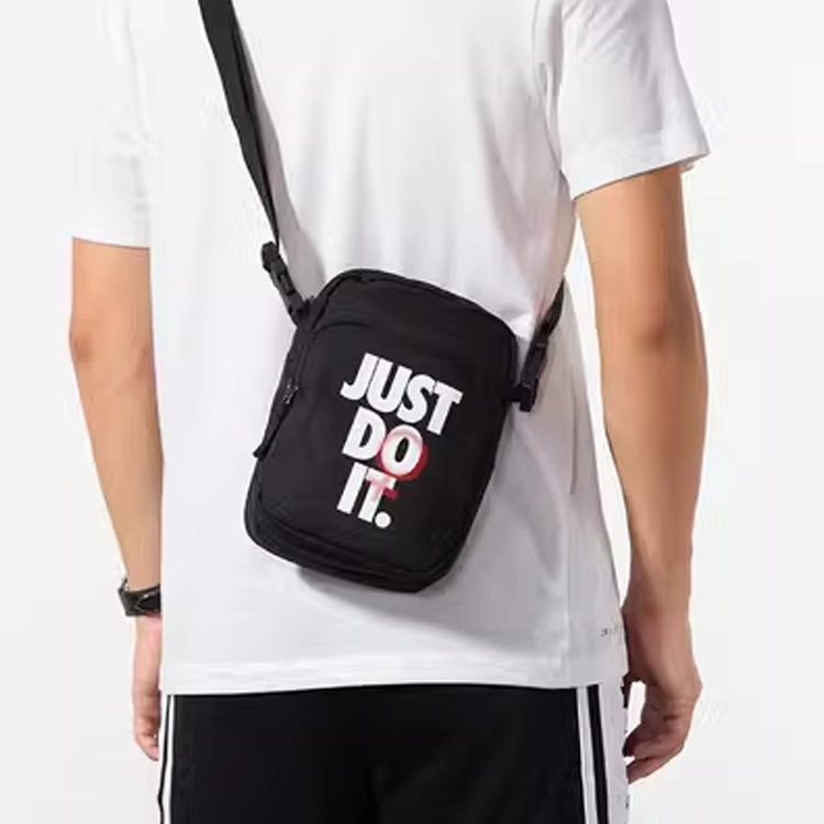 Сумка унисекс Nike BA6435-010 черная