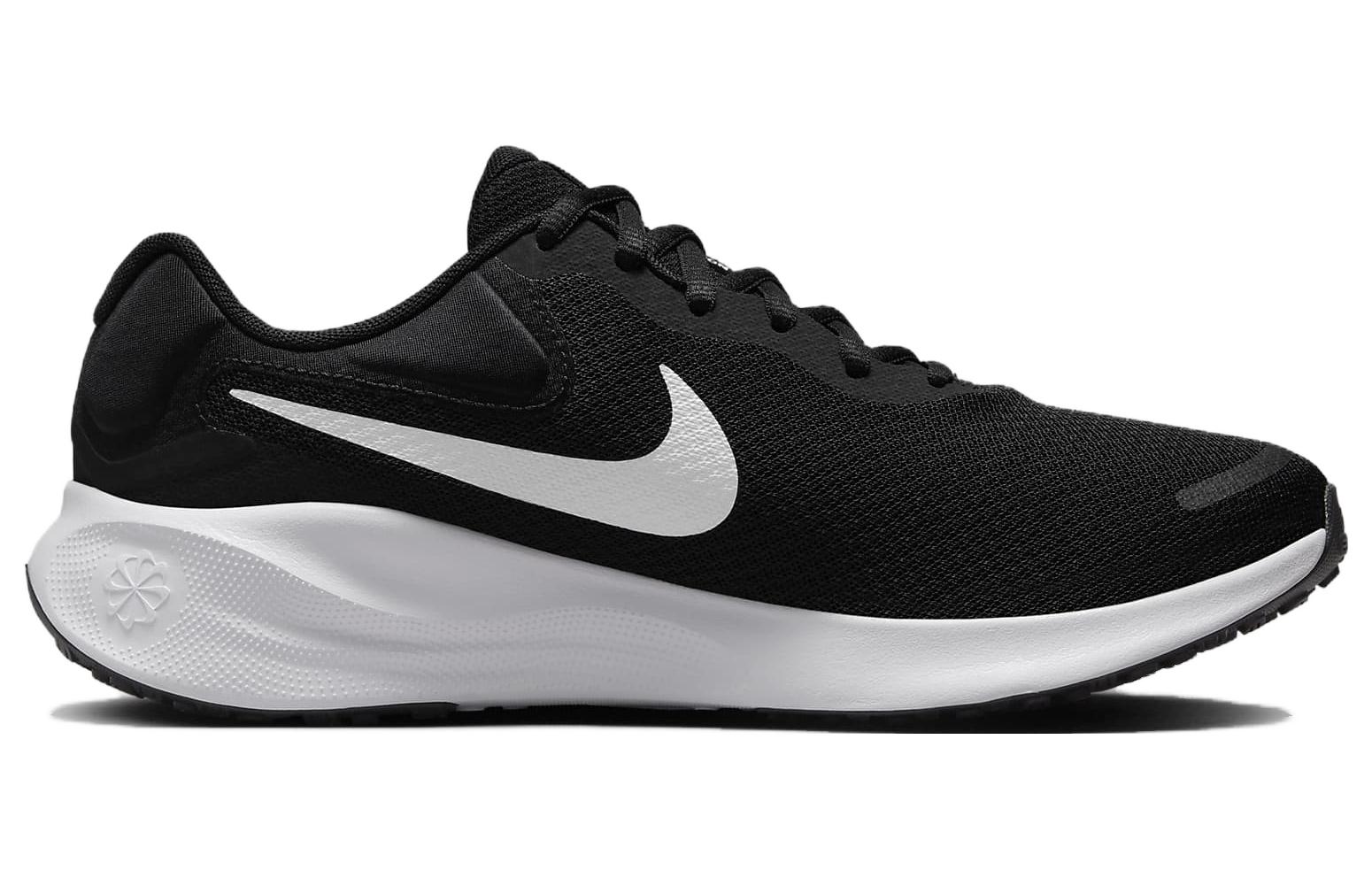 Кроссовки женские Nike Revolution 7 Wide черные, 37.5 EU