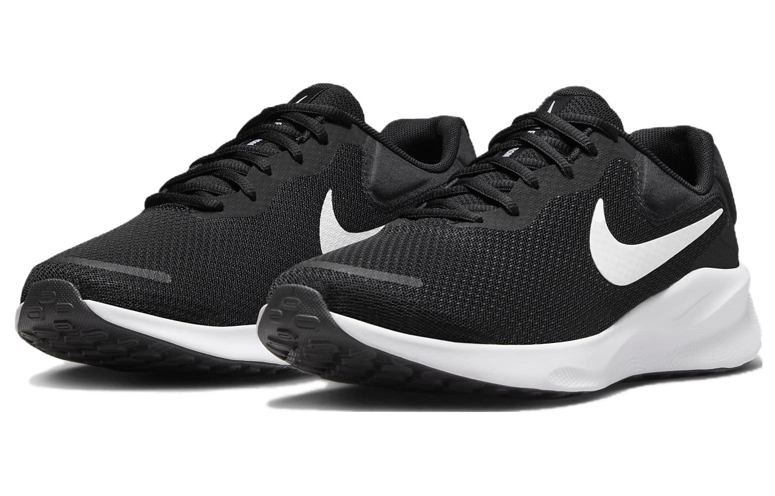 Кроссовки женские Nike Revolution 7 Wide черные, 37.5 EU