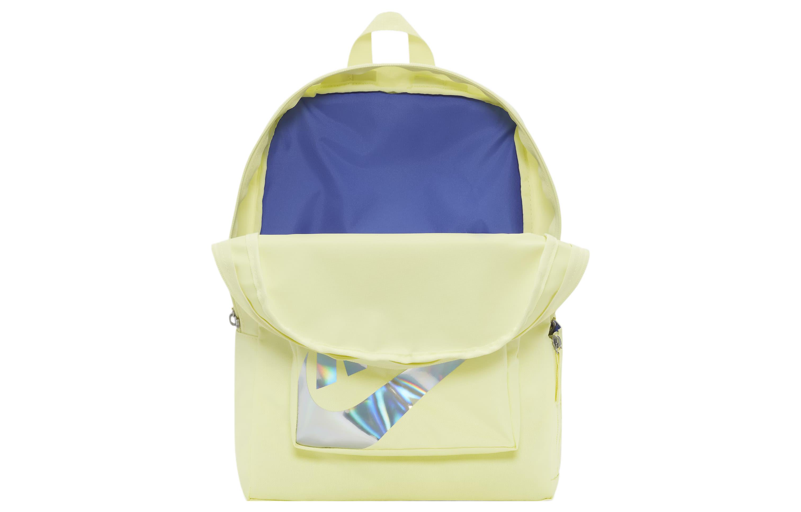 Рюкзак женский Nike BA5928-331 светящийся в темноте зелёный