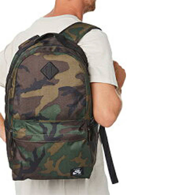 Рюкзак унисекс Nike BA5793-210 зеленый