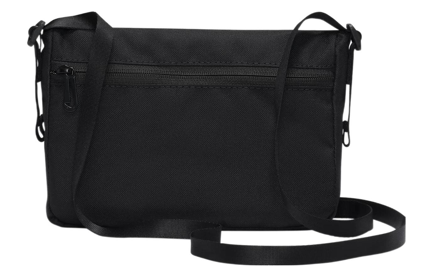 Сумка женская Nike DQ5915-010 черная