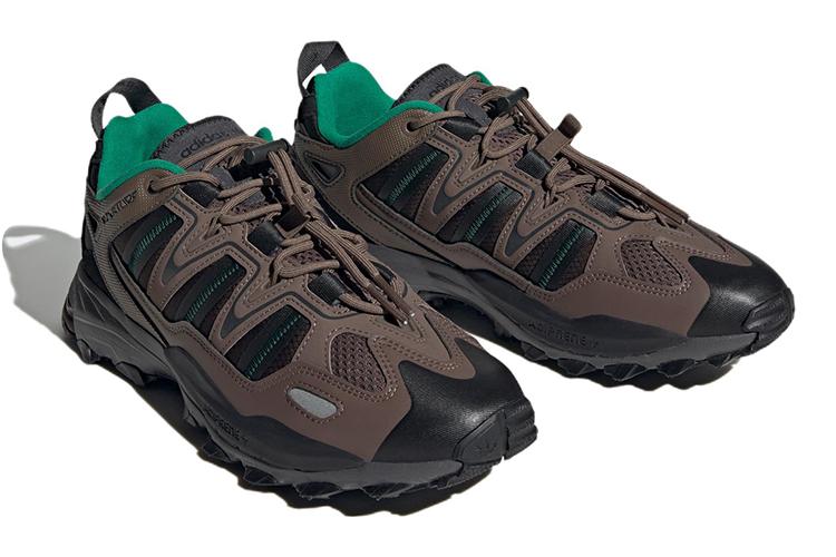 Спортивные ботинки унисекс Adidas Hyperturf Adventure коричневые, 44 EU