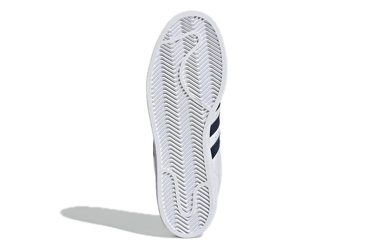 Кроссовки унисекс Adidas Superstar белые, 43 1/3 EU