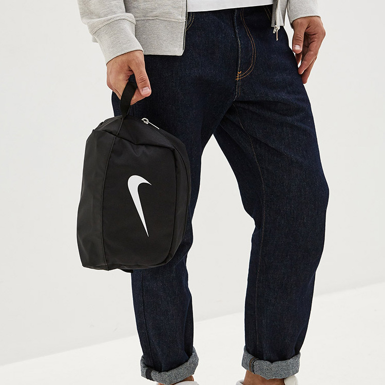 Косметичка Nike BA5198-010 черная