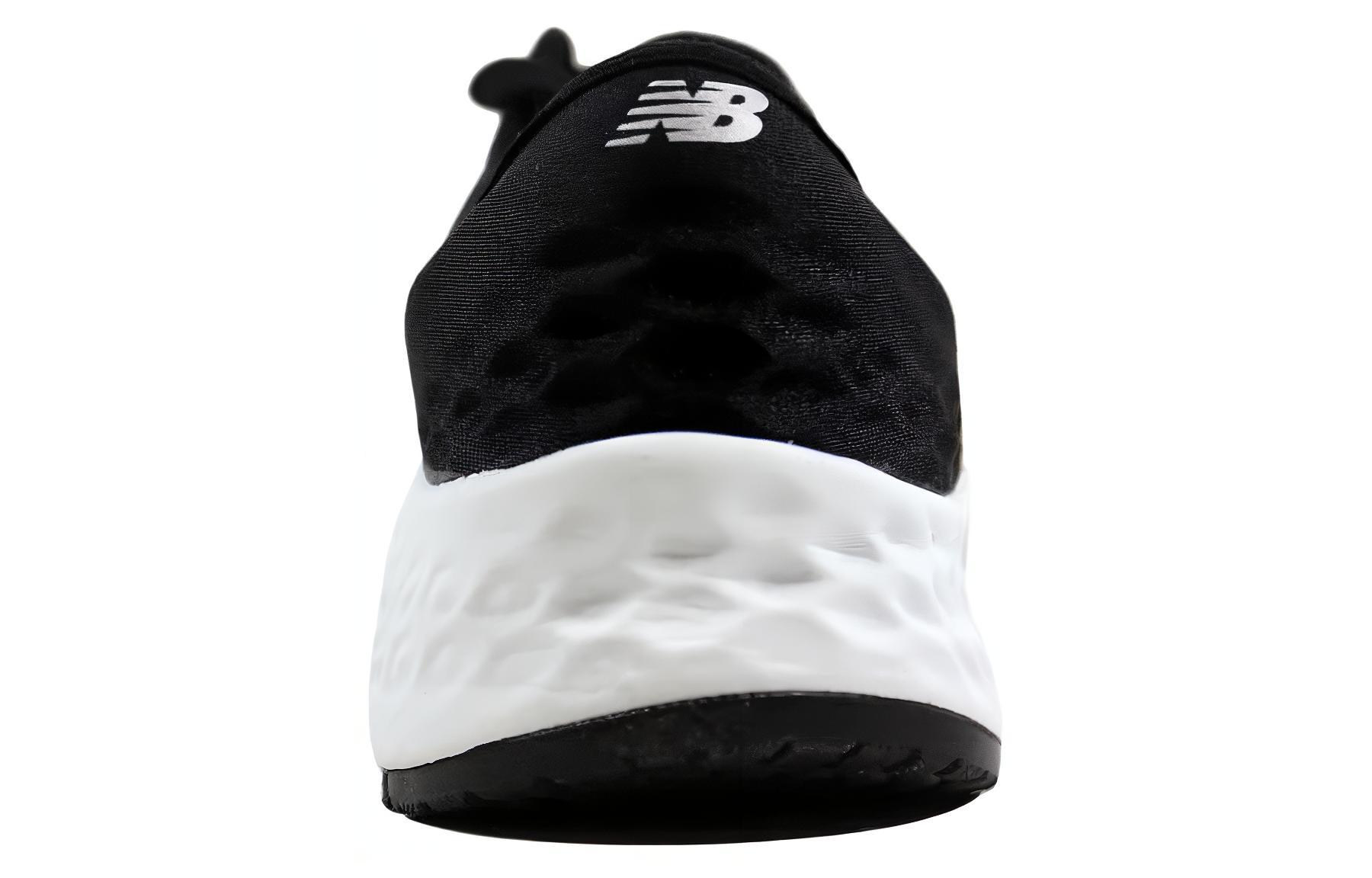 Кроссовки женские New Balance Fresh Foam 1080 V9 черные, 35 EU