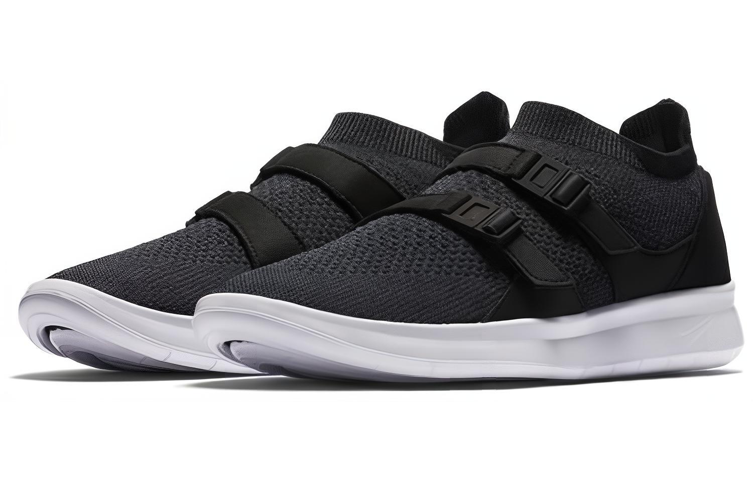 Кроссовки мужские Nike Sock Racer черно-белые, 43 EU