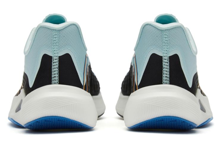 Кроссовки мужские New Balance FuelCell черно-голубые, 41.5 EU