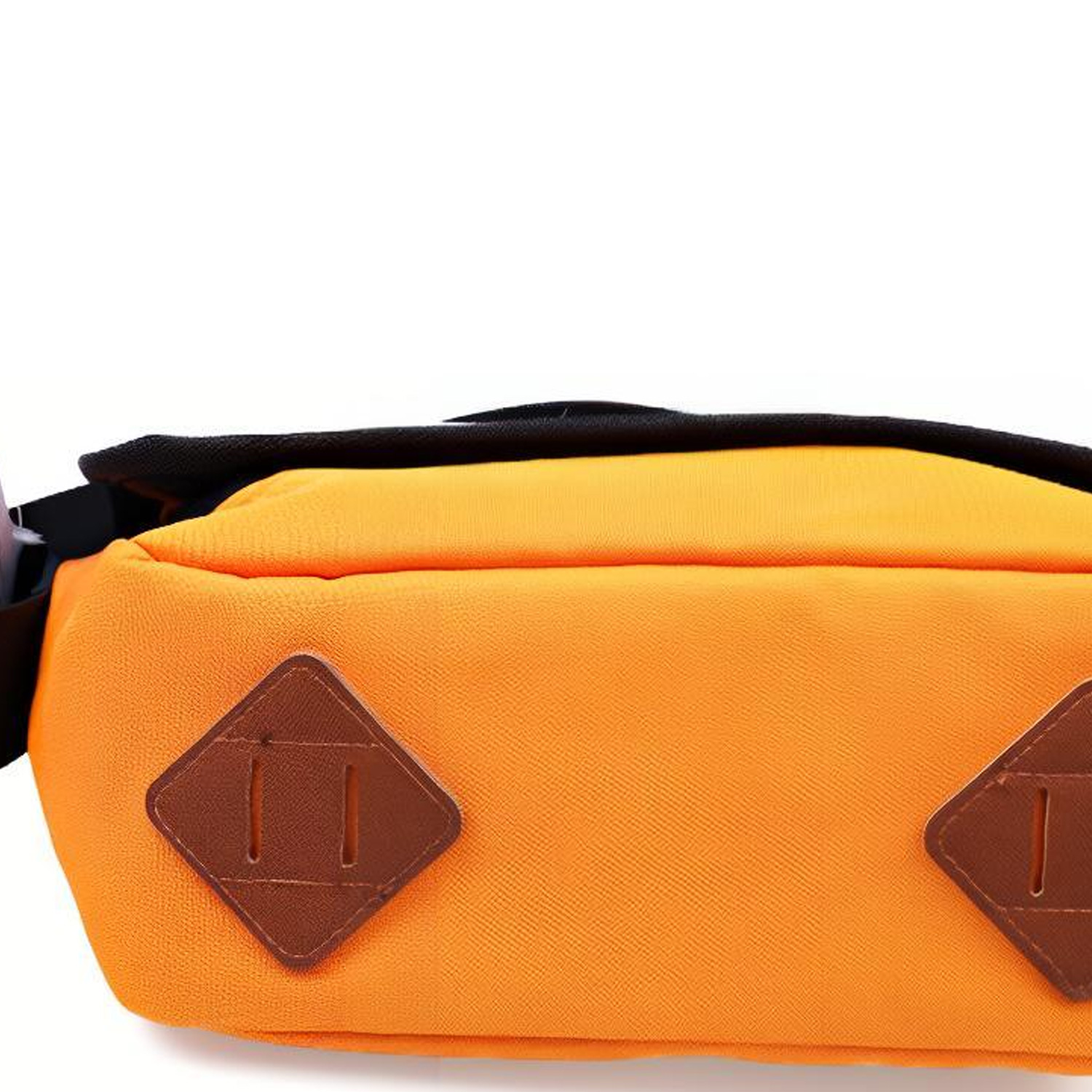 Сумка унисекс New Balance NCGCA89133 белая/желтая