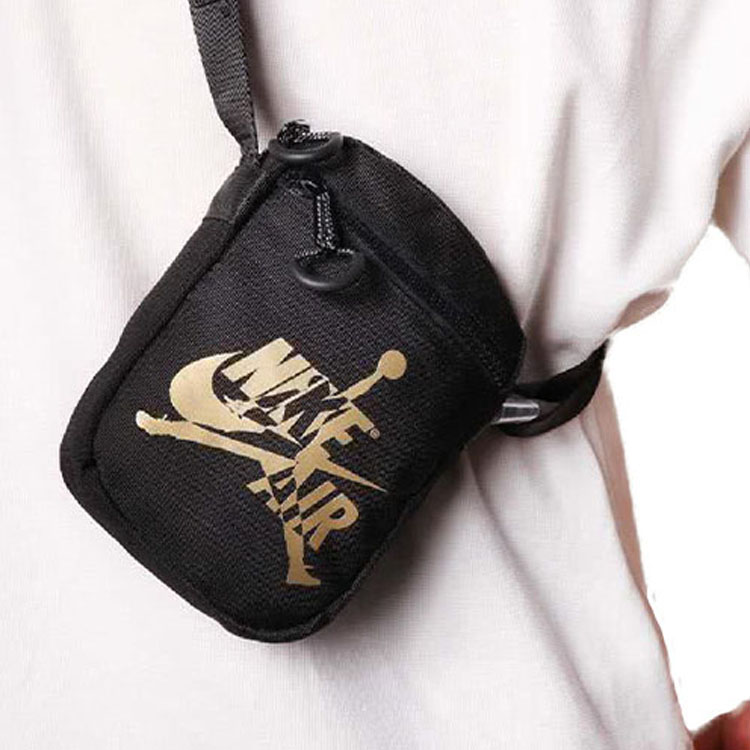 Комплект сумок унисекс Jordan 9A0314-429 черный с золотым логотипом