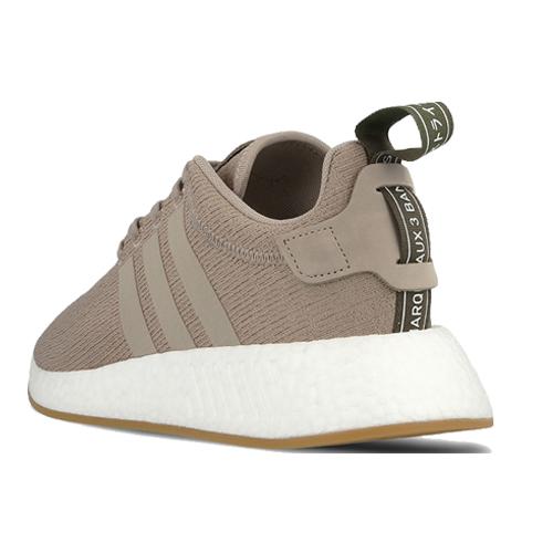 Кроссовки унисекс Adidas NMD R2 бежевые, 45 1/3 EU