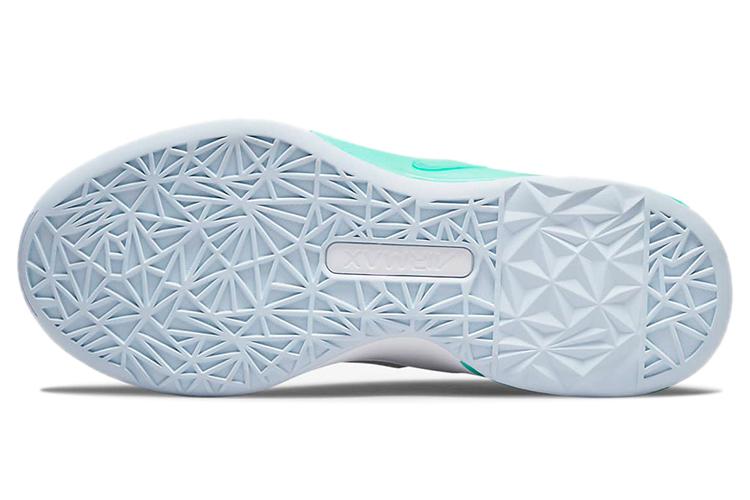 Кроссовки женские Nike Air Max Bella TR 4 белые, розовые, 42 EU