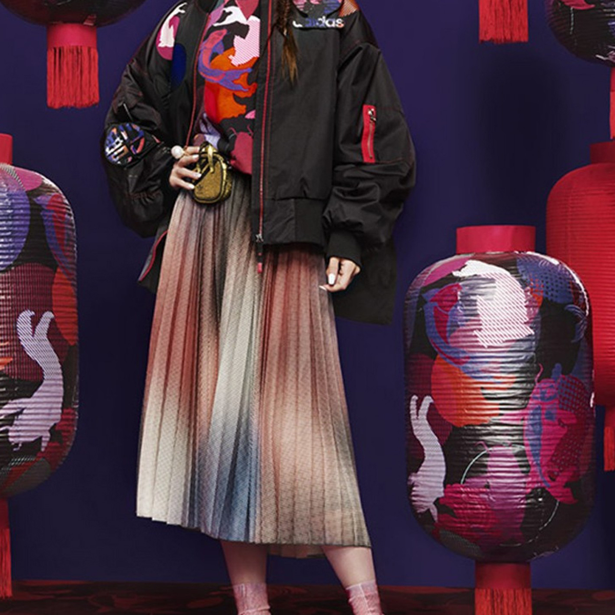 Сумка унисекс Adidas Originals HB0011 золотистая, Mini EU