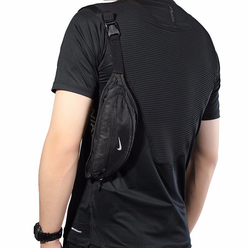 Сумка унисекс Nike AC4435-082 черная