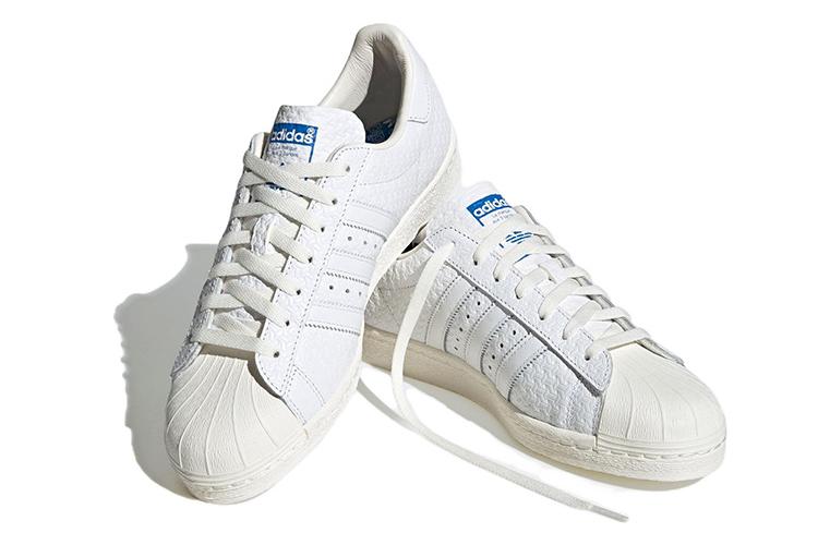Кеды унисекс Adidas Superstar 82 Debossed Geometric Print белые, 44 EU