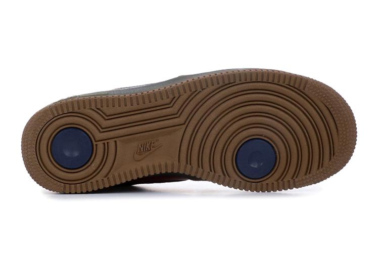 Кеды женские Nike Air Force 1 Premium brown-red, 38 EU