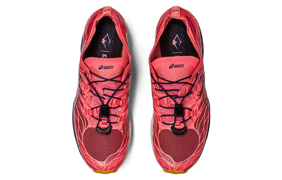 Кроссовки женские ASICS Fujispeed papaya indigo blue, 37 EU