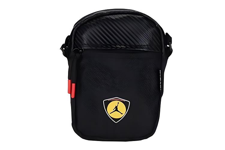 Сумка унисекс Jordan DV5364-010 черная