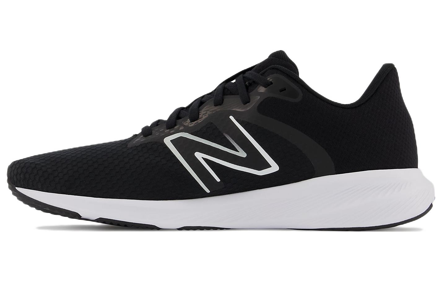 Кроссовки мужские New Balance 413 V2 черные, белые, 42 EU
