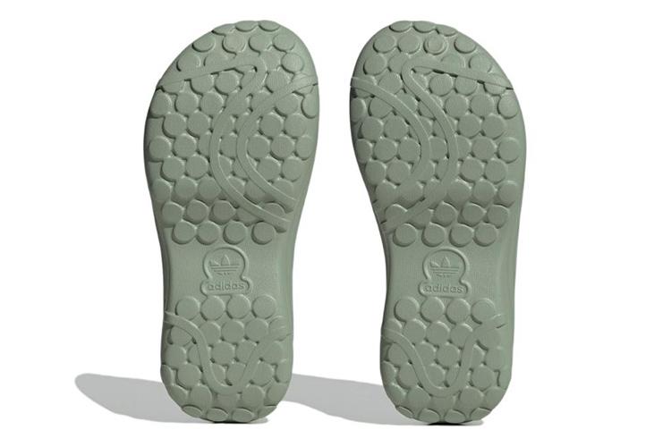 Шлепанцы женские Adidas AdiFOM Stan Smith серебристо-зелёные, 40 EU