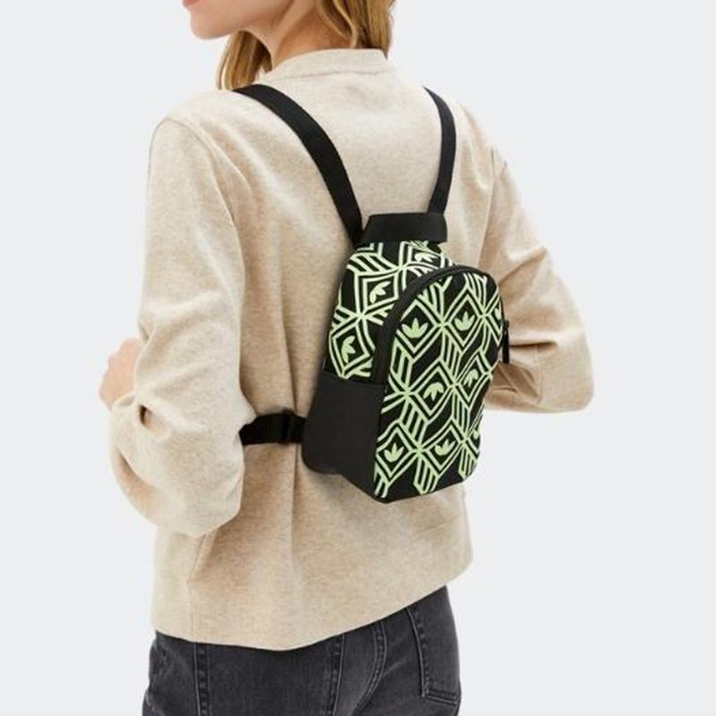 Рюкзак унисекс Adidas Originals Regular зеленый