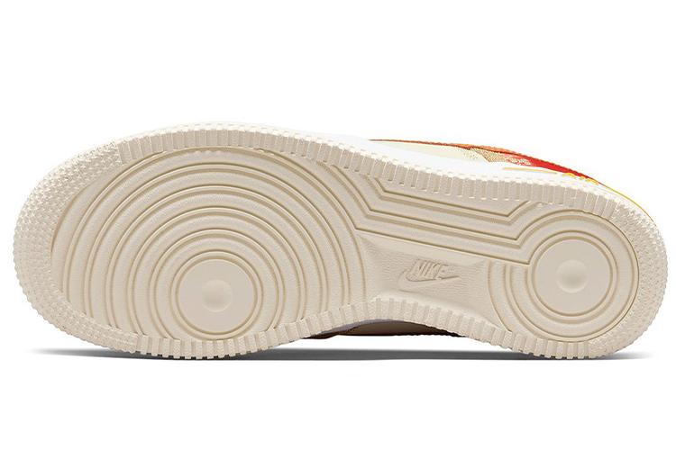 Кеды женские Nike Air Force 1 Low '07 Premium Little Accra красные, 37.5 EU