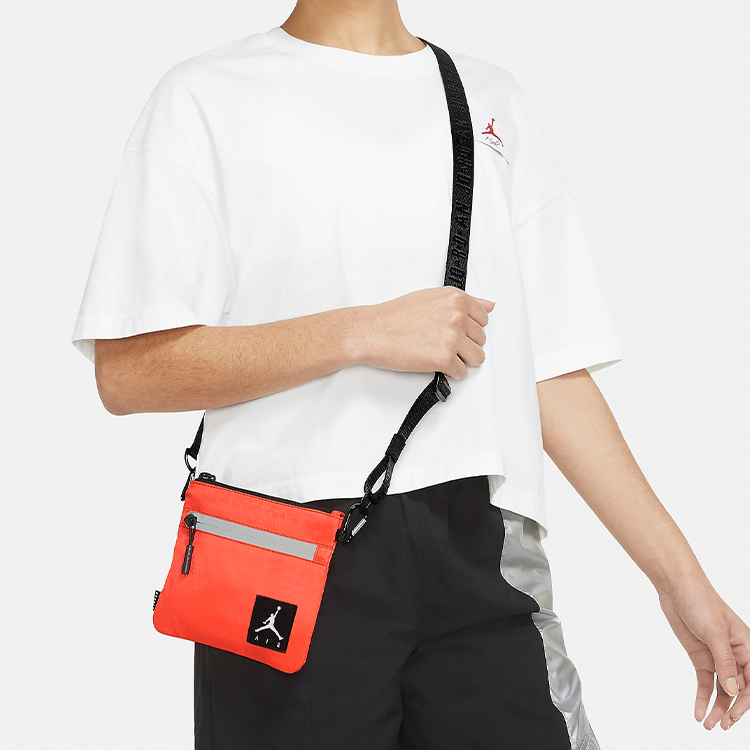 Сумка унисекс Jordan Infrared Red