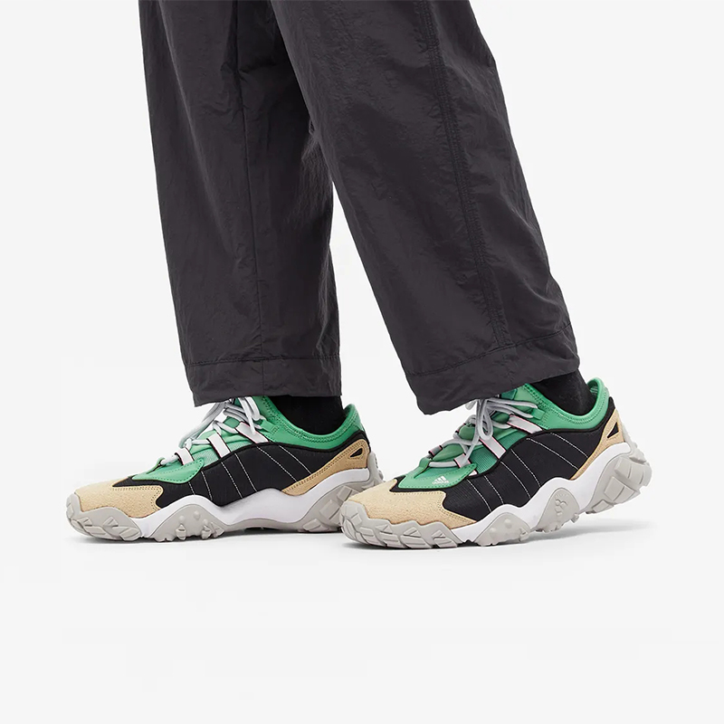 Кроссовки унисекс Adidas FYW Secant Hyper Pop зеленые, 40 2/3 EU