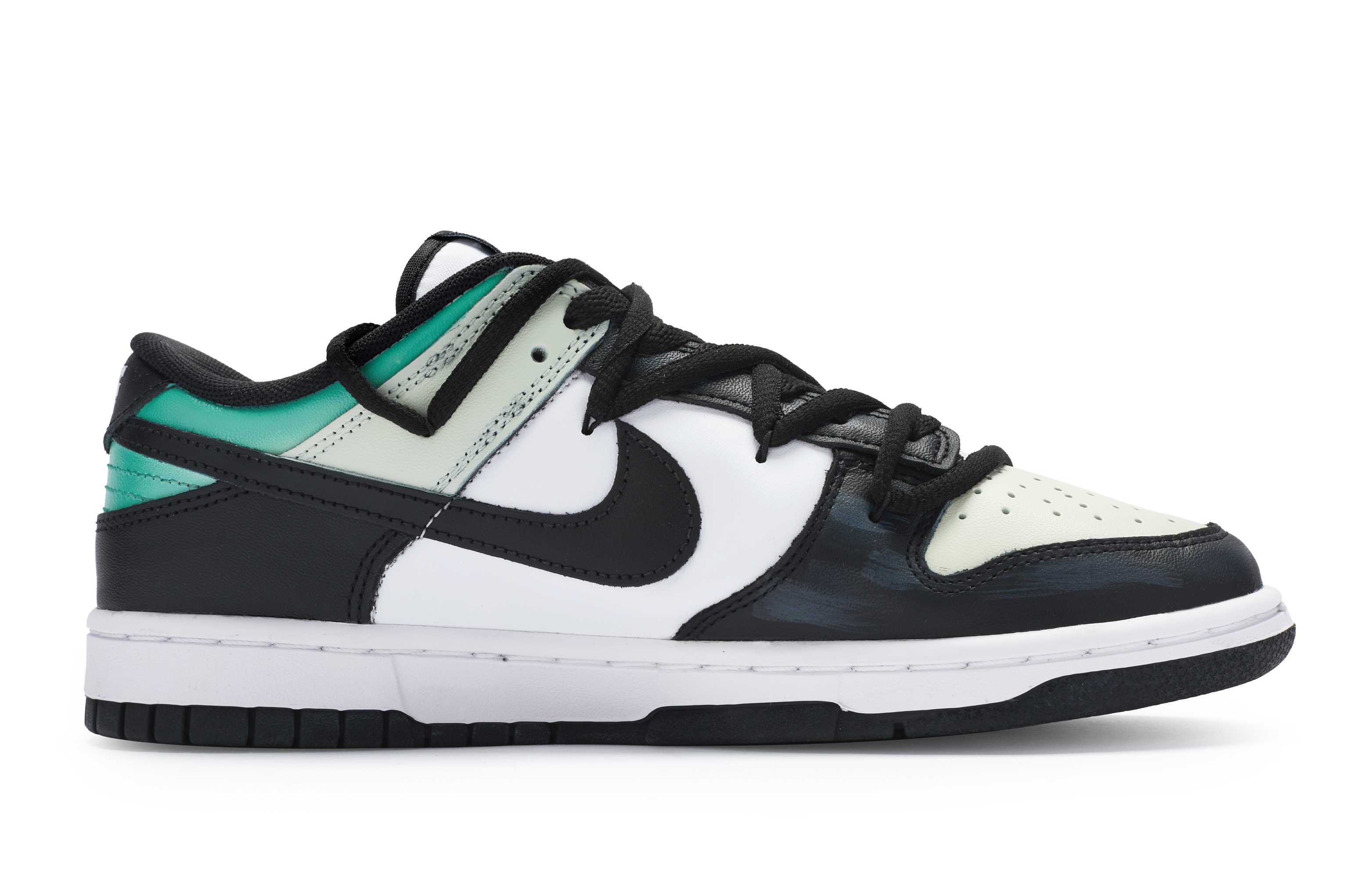 Кроссовки мужские Nike Dunk 811 черные, белые и зеленые, 41 EU