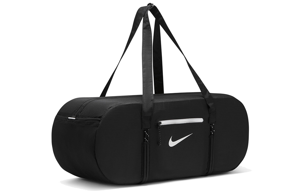 Спортивная сумка унисекс Nike DB0306-010 черная