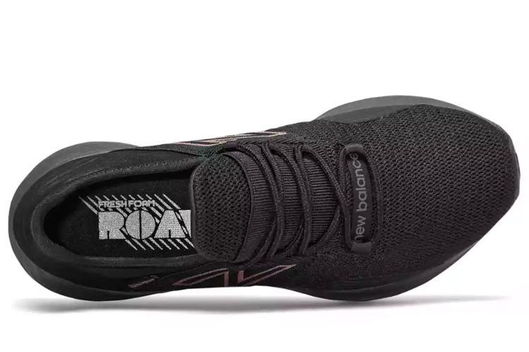 Кроссовки женские New Balance Fresh Foam Roav черно-розовые, 35 EU