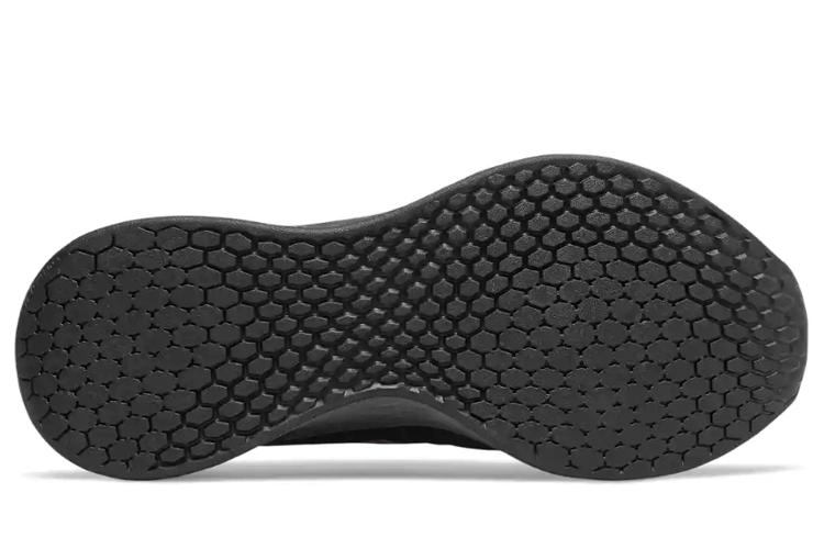 Кроссовки женские New Balance Fresh Foam Roav черно-розовые, 35 EU