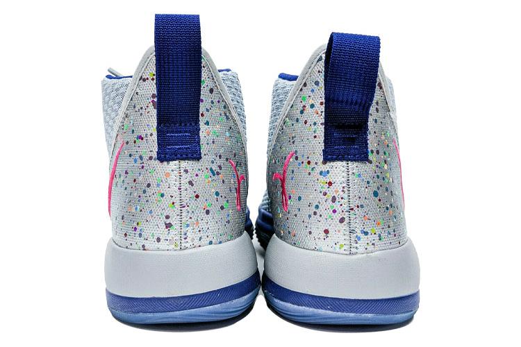 Кроссовки мужские Nike Zoom Rize Kay Yow серые, 43 EU