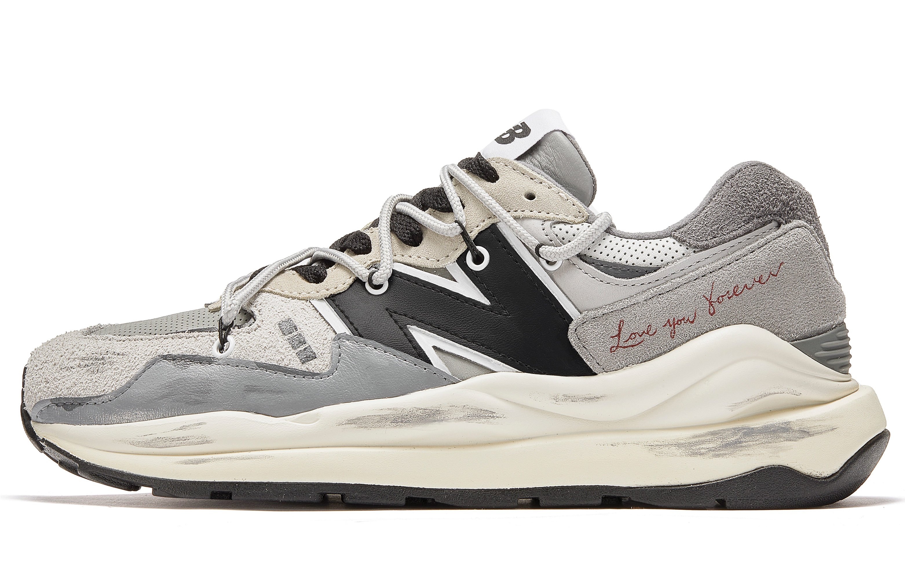 Кроссовки унисекс New Balance M5740TA светло-серые, 38.5 EU