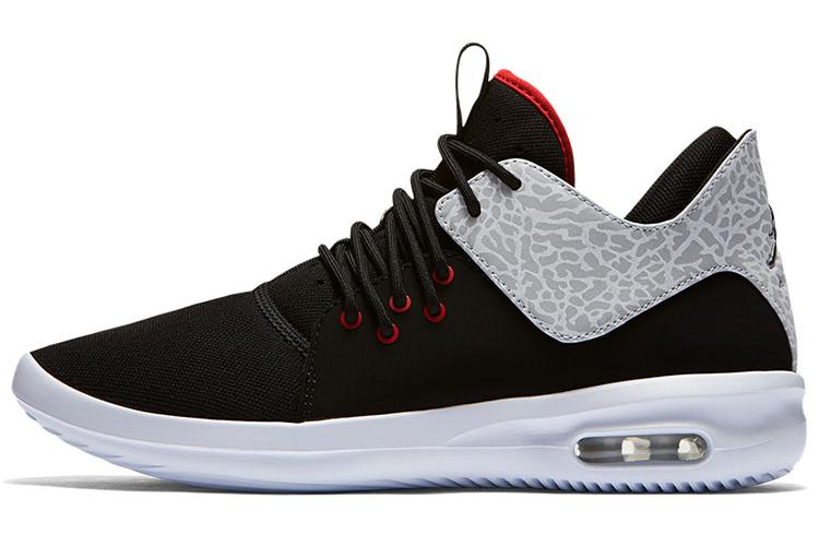 Кроссовки мужские Jordan First Class AJ7312-002 черные, 40 EU