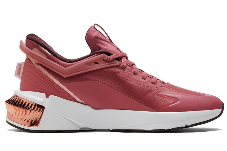 Кроссовки женские PUMA Provoke Xt Ftr Moto Rose, 37 EU