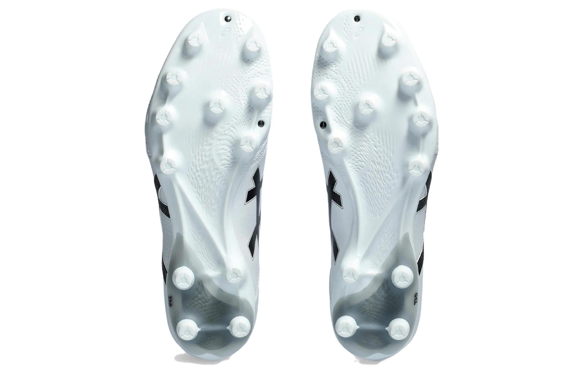 Футбольные бутсы ASICS Ds Light Pro Wide серебристые, черные