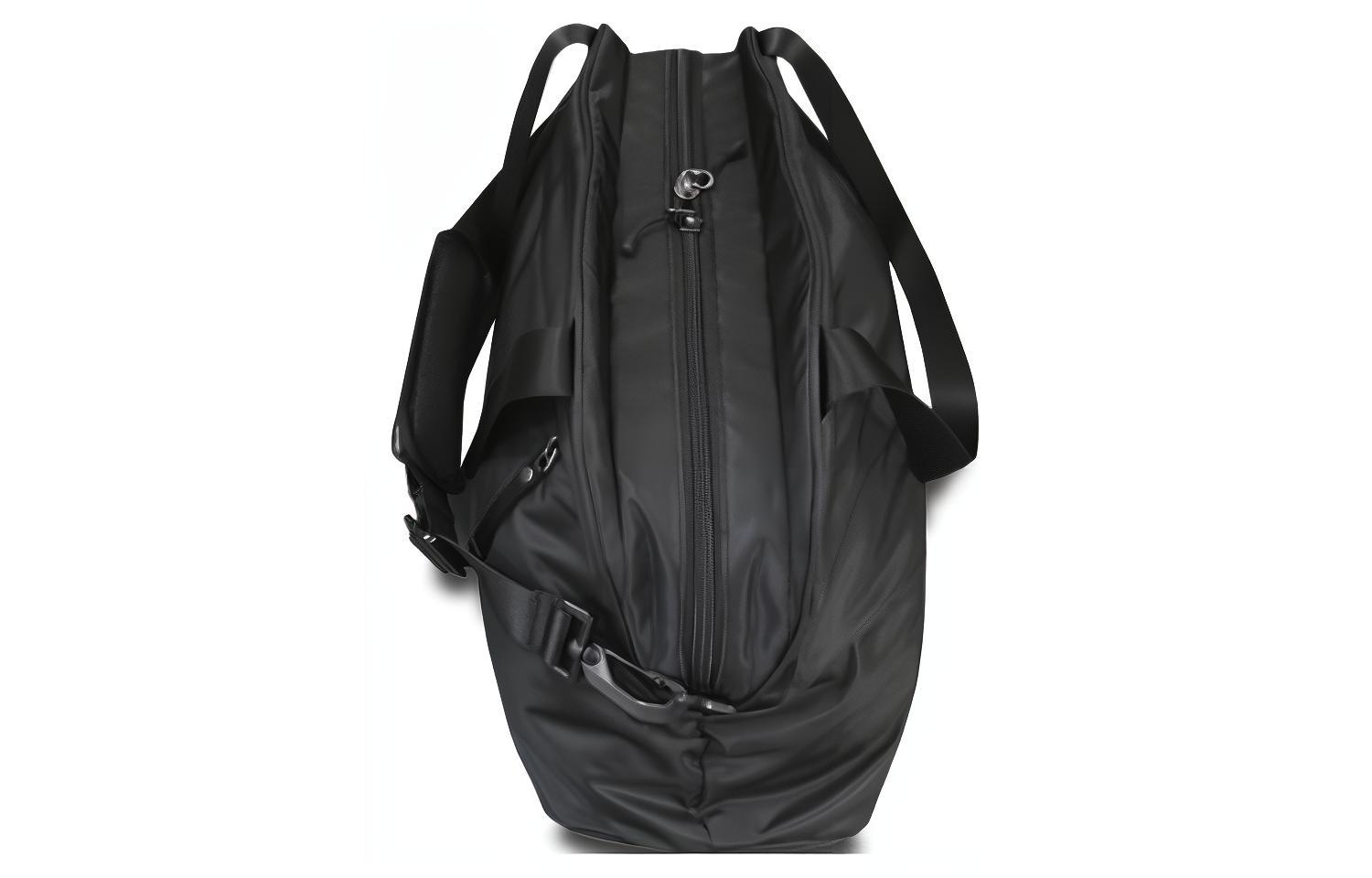 Спортивная сумка унисекс Nike BZ9808-010 черная