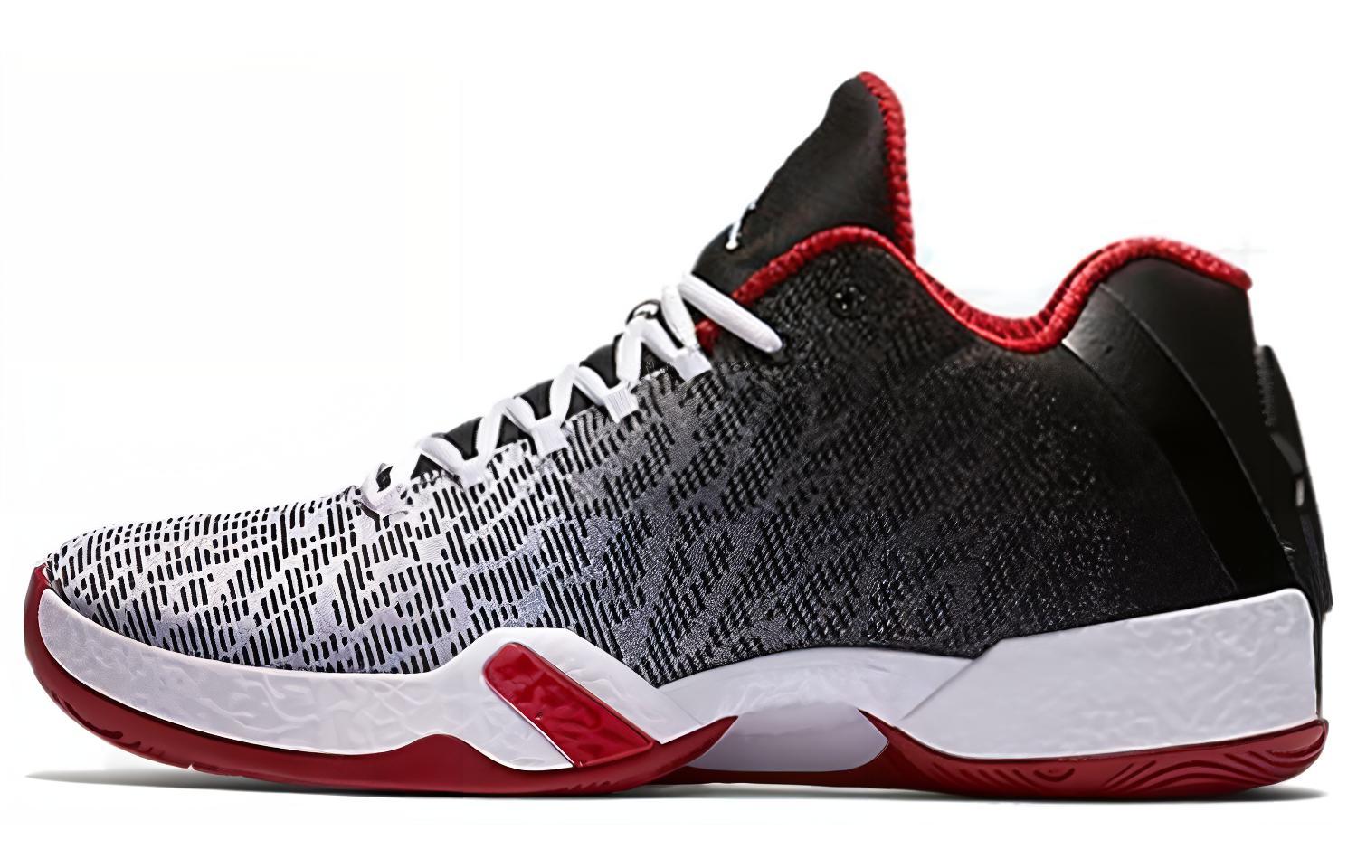 Кроссовки мужские Jordan XX9 Low Bulls черные и белые