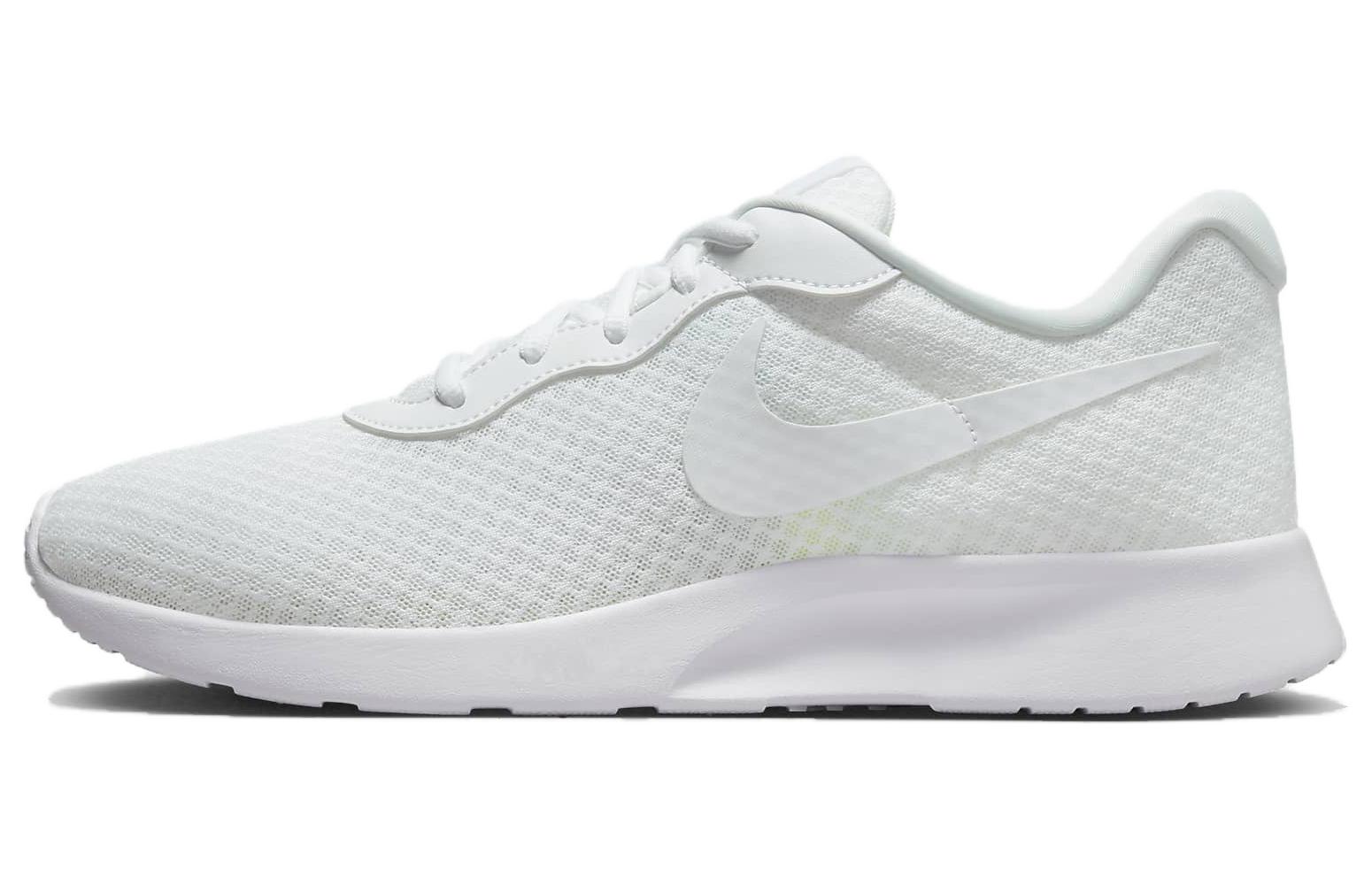 Кроссовки мужские Nike Tanjun FlyEase белые, 40 EU