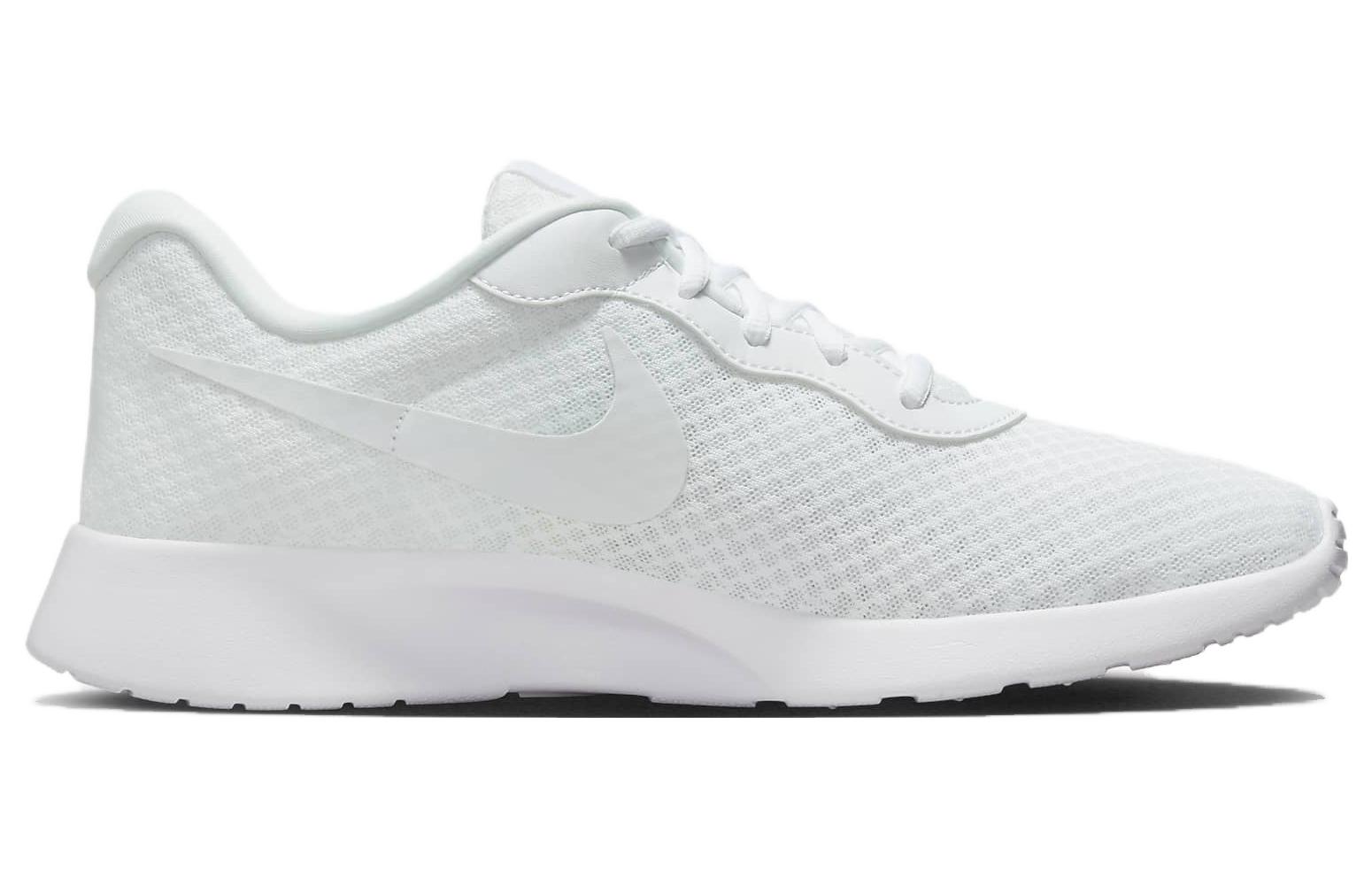 Кроссовки мужские Nike Tanjun FlyEase белые, 40 EU